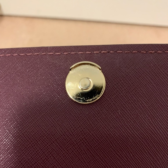 Kate Spade Crossbody Bag with Gold Chain - Picture 7 of 7